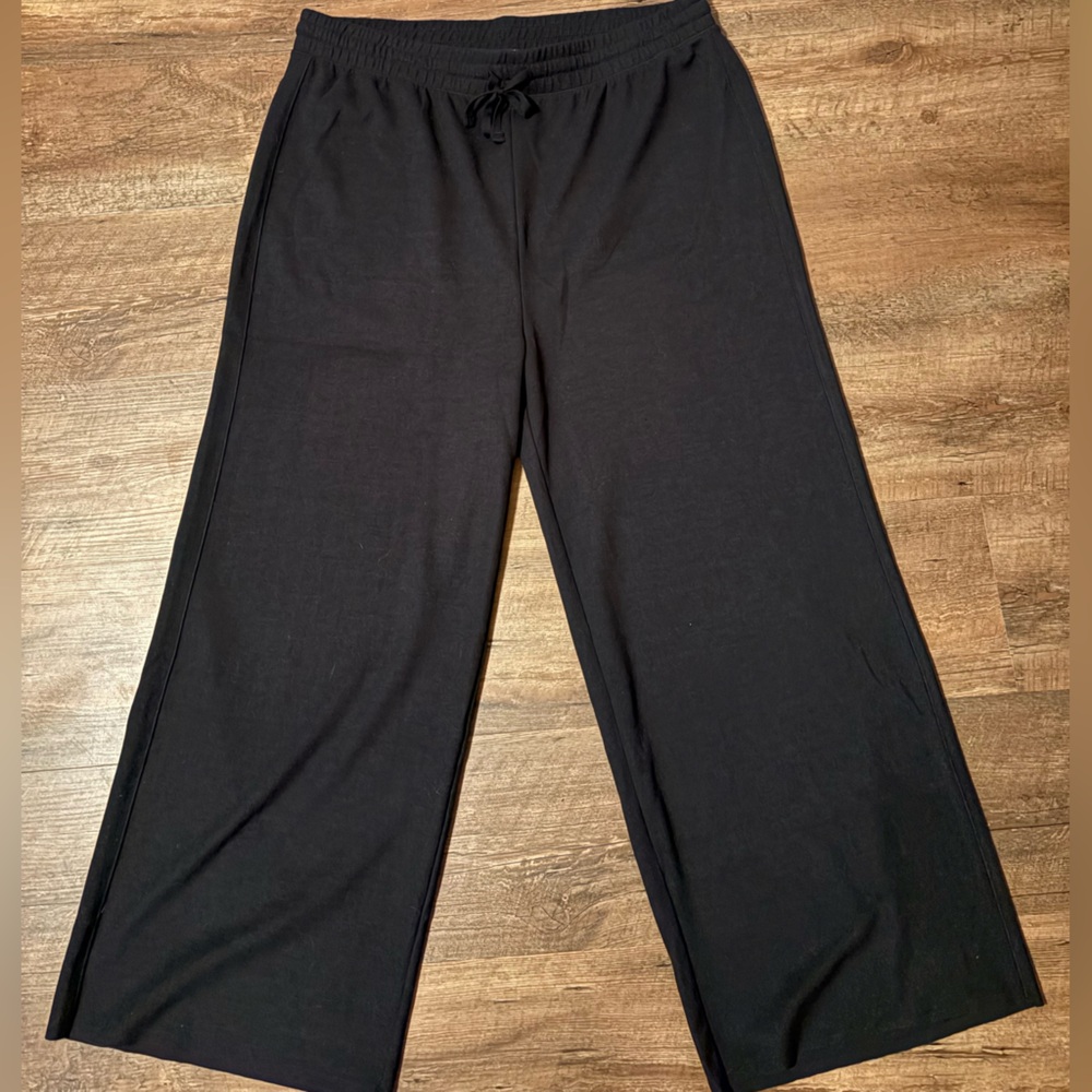 Splendid Black Wide-Leg Lounge Pants with Drawstring Waist